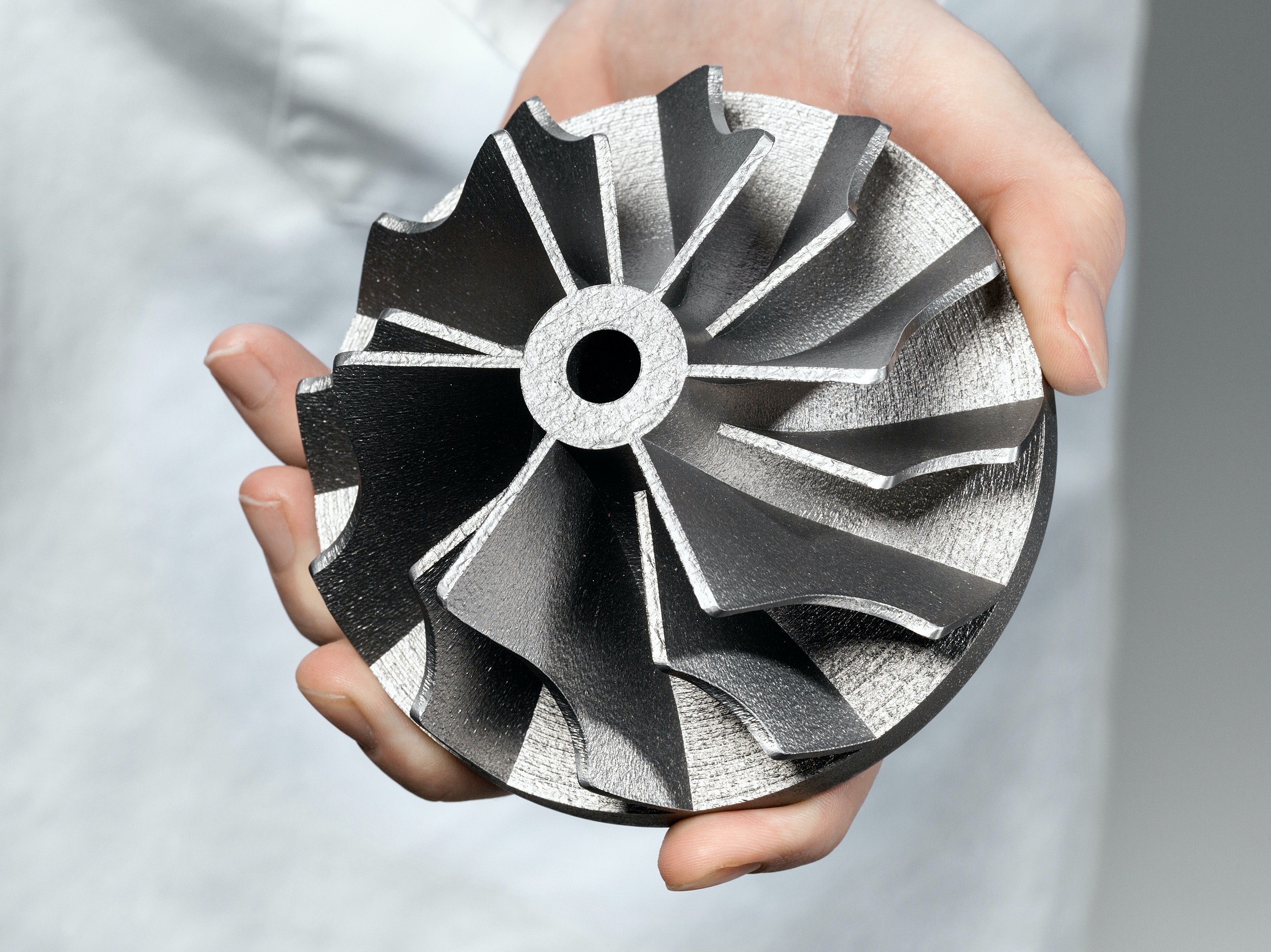 轻质精密零部件3D打印，如何选择材料和工艺？