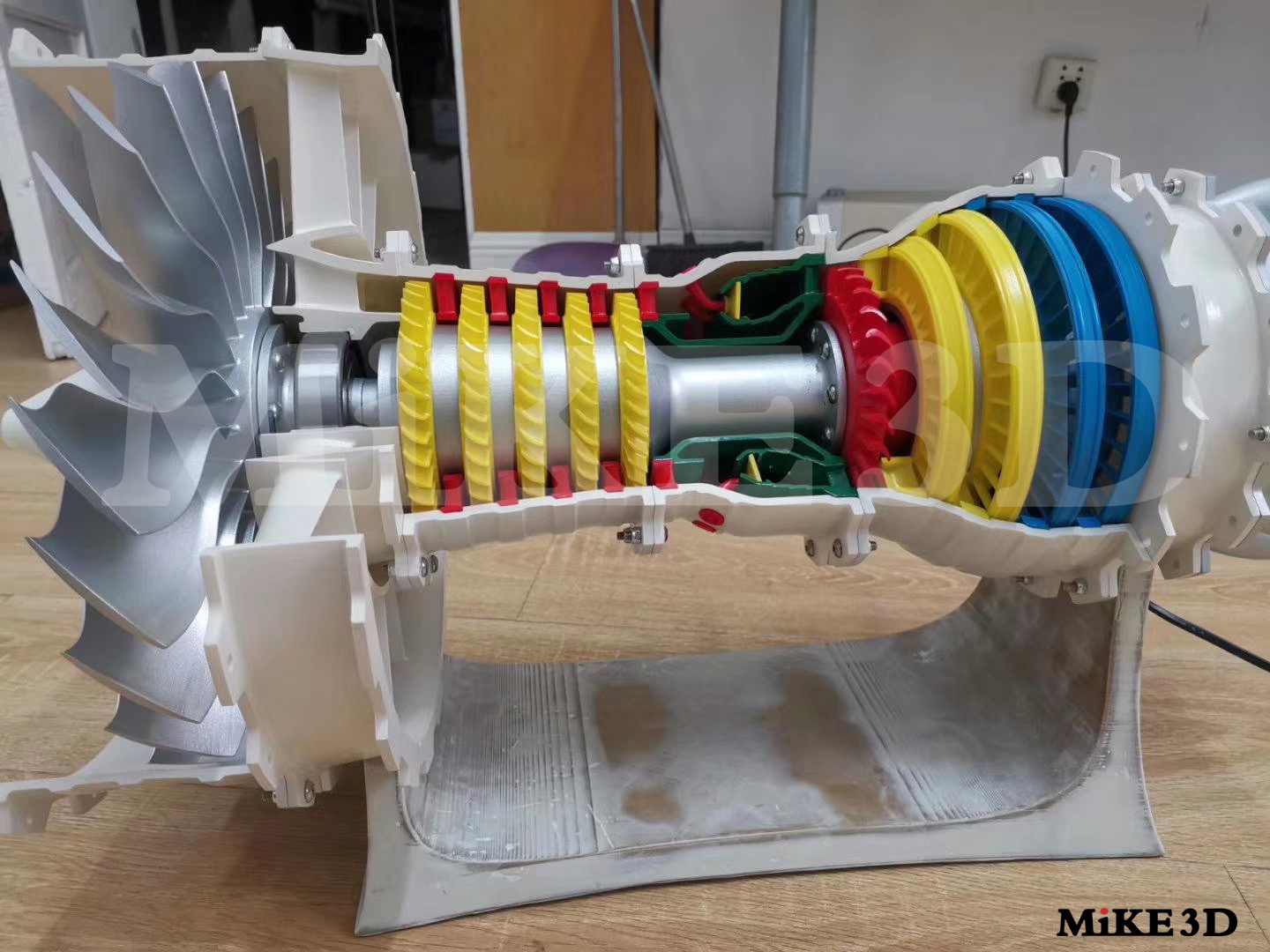 天津3D打印制作军工航天微缩模型，军工级精度复刻细节